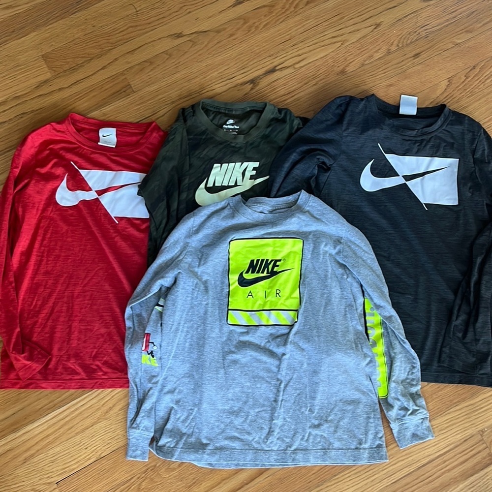 Boys Youth Medium All Long Sleeve Nike Tees